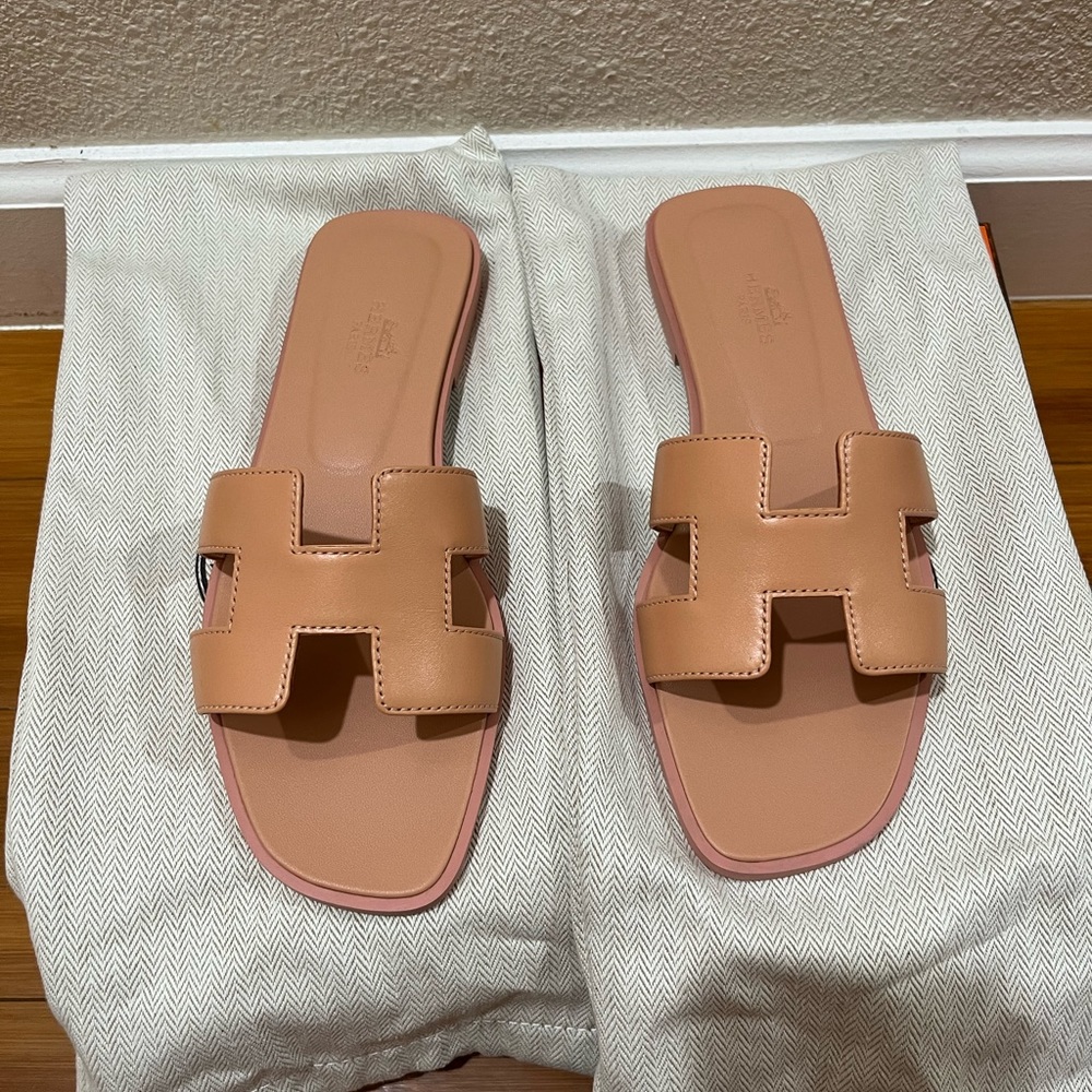 Hermes Oran Sandals 36